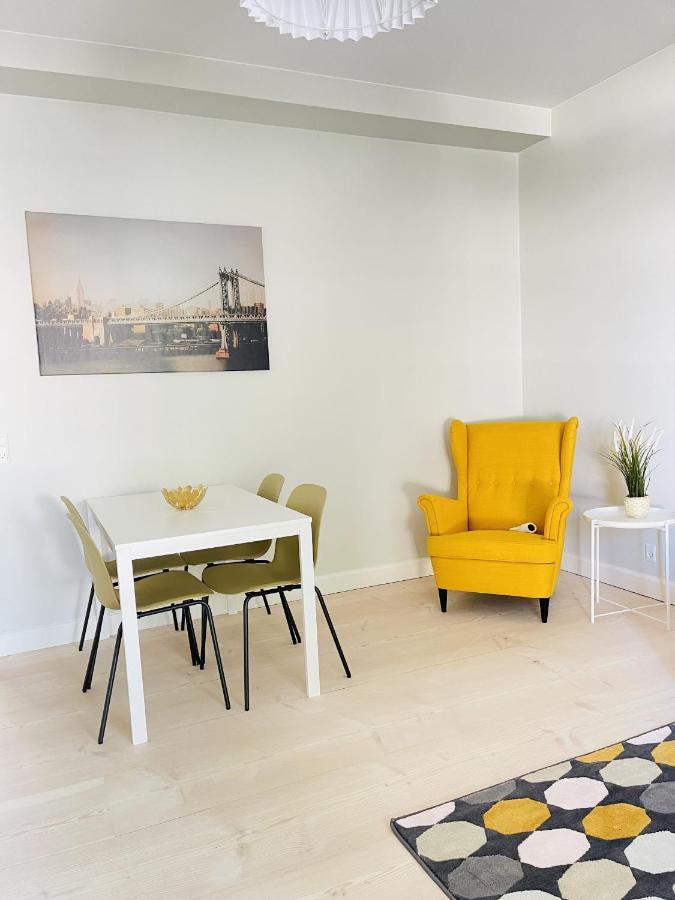 Aday - 2 Bedroom Apartment With Patio Aalborg Dış mekan fotoğraf
